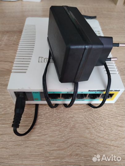 Маршрутизатор Mikrotik RB951 UI 2HnD