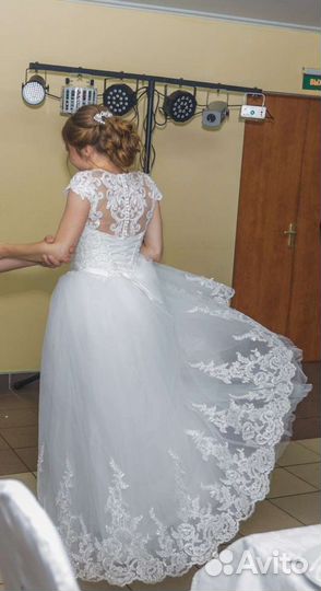 Свадебное платье