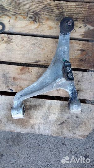 Рычаг подвески задний правый Infiniti Ex35 1