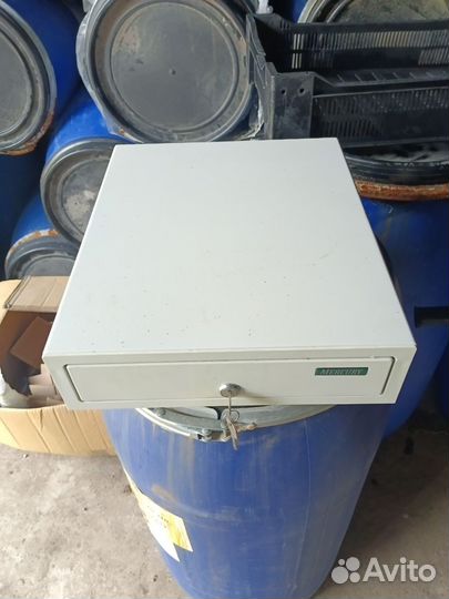 Ящик для денег