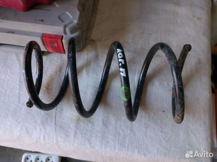 Пружина логан передняя