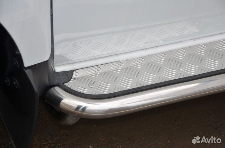 Renault Duster 2017 Пороги с накладным листом