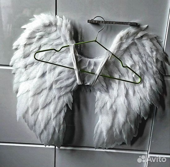 Крылья ангела белые