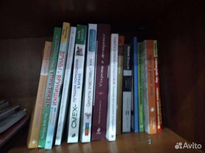 Продам книги