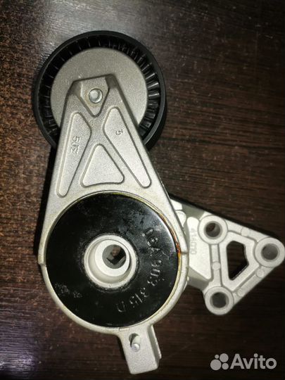Натяжитель приводного ремня VAG 1.6-2.0 95