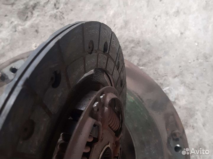 Маховик 1.3i Toyota Yaris 1NR-FE