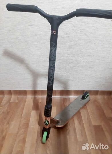 Трюковой самокат Oxelo Freestyle MF 1.8+