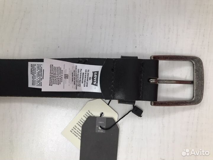 Ремень мужской кожаный Levi's черный