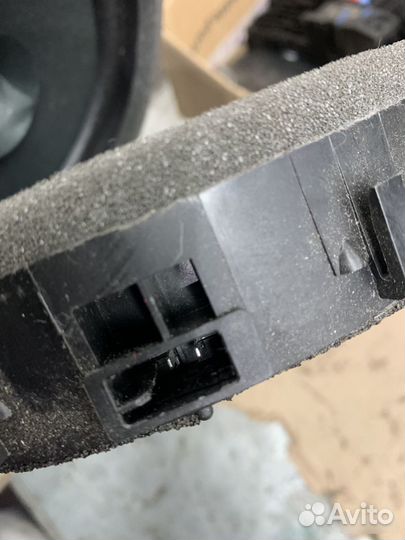 Динамик Mitsubishi Outlander 3