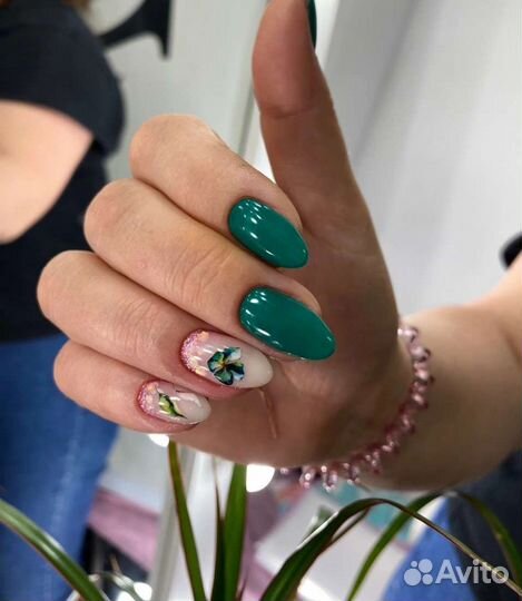 Мастер маникюра и педикюра