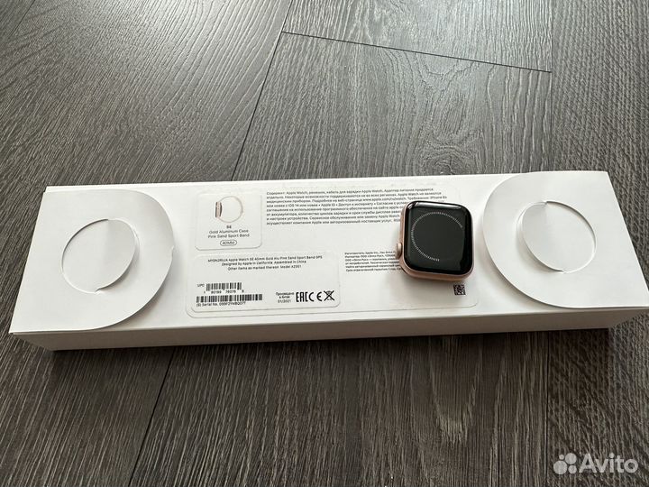 Часы apple watch se 40 mm gold