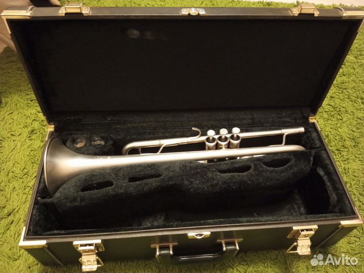 Труба Yamaha xeno 8335 RG в строе 