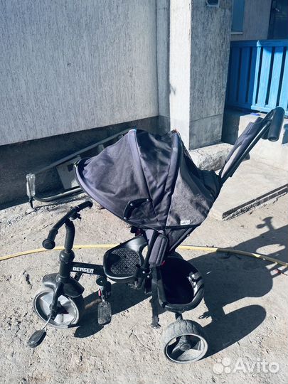 Детский трехколесный велосипед