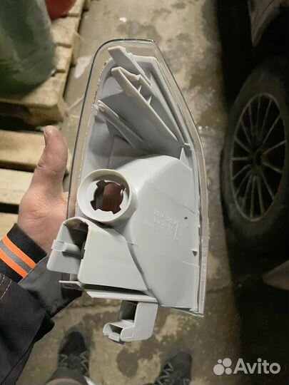 Левый поворотник на nissan x trail t30