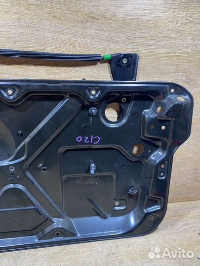 Стеклоподъемник правый VW New Beetle A4 C120