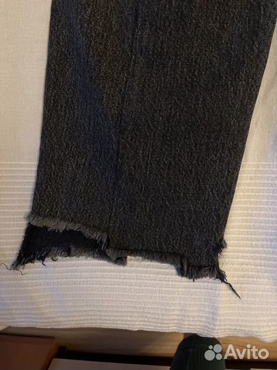 Джинсы levis