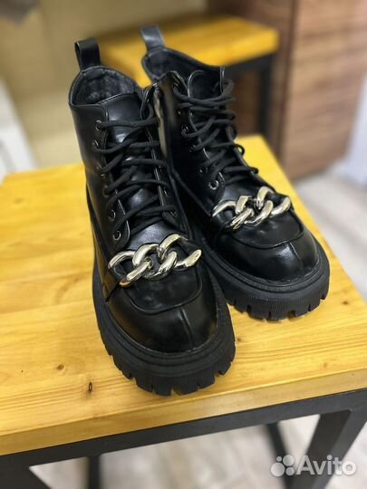 Ботинки женские зимние 38 размера бу