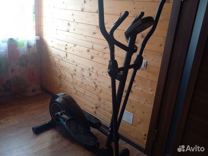 Эллиптический тренажер StarFit