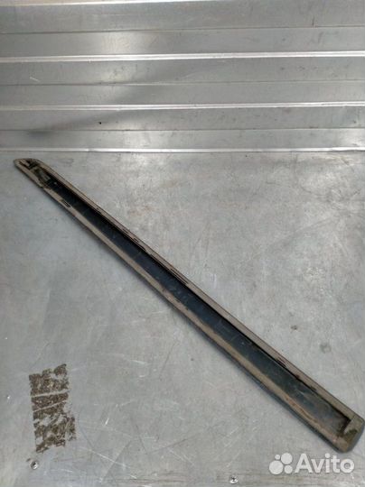 Накладка двери передняя правая Skoda Yeti 5L