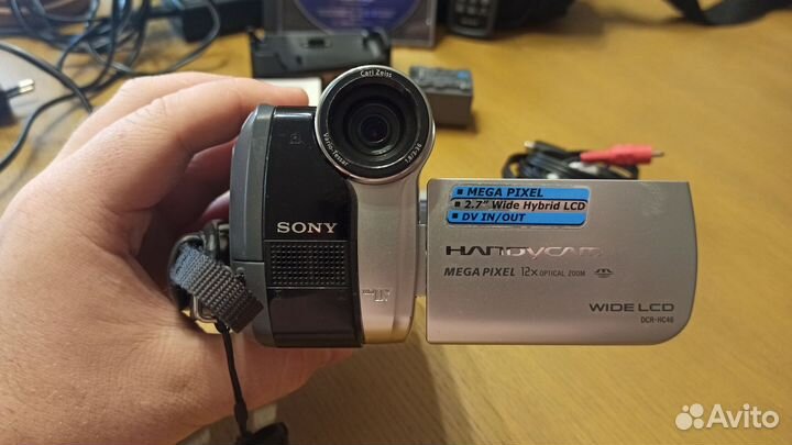 Sony handycam dcr hc46