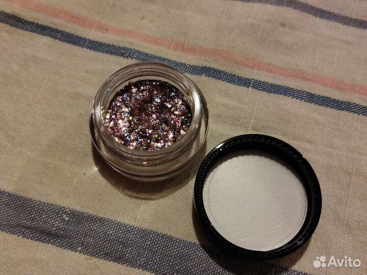 Декор для ногтей