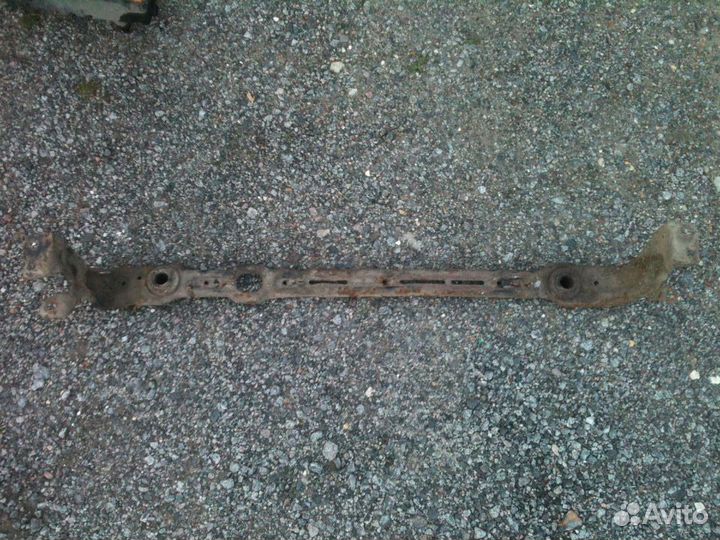Балка радиатора Форд Фокус 1 2004г