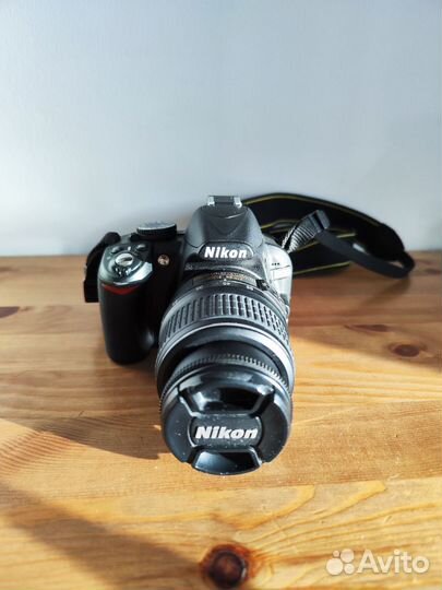 Отличный зеркальный фотоаппарат Nikon d3100