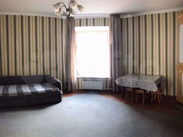 Комната 24 м² в 6-к., 5/6 эт.