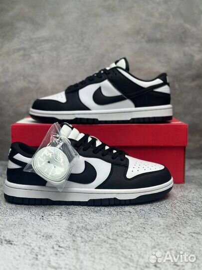 Кроссовки Nike SB Dunk Low Черно-белые