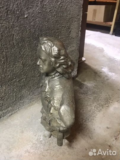 Бюст Петра 1