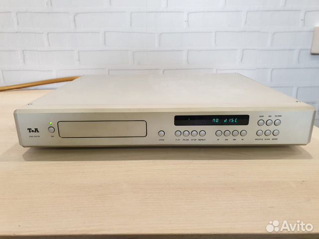 Hi-End CD/DVD проигрыватель T+A DVD1210R с Кабелем