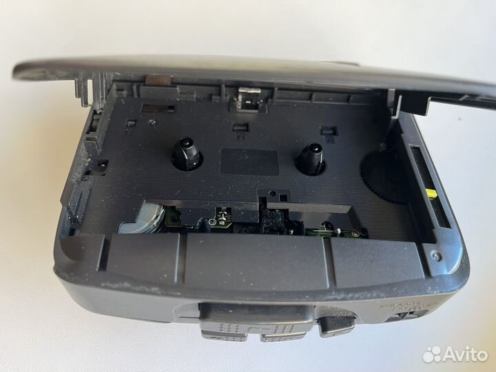 Кассетный плеер sony walkman wm-fx123