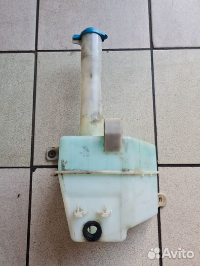 Бачок омывателя Kia Magentis 2001г