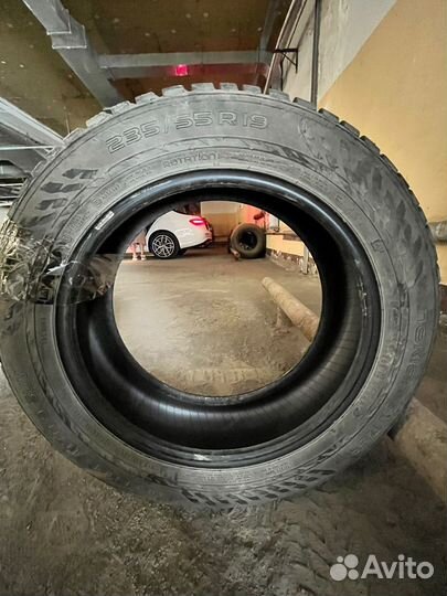 Nokian Tyres Hakkapeliitta 9 SUV 235/55 R19