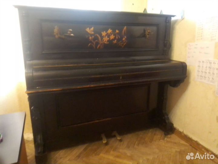 Старинное немецкое пианино
