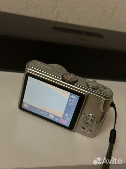 Компактный фотоаппарат Lumix DMC-TZ3