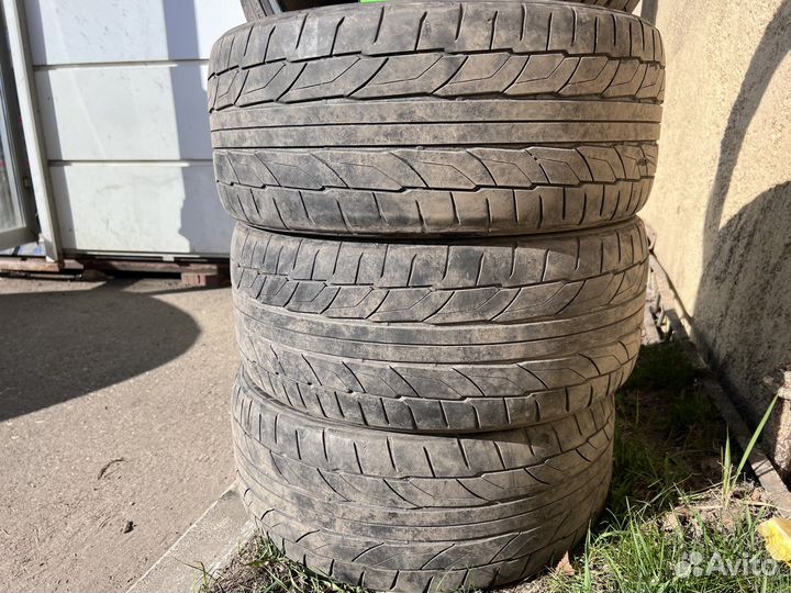 Nitto NT555 255/35 R20