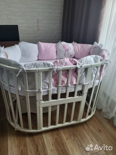 Детская кроватка Азбука Мия с маетником