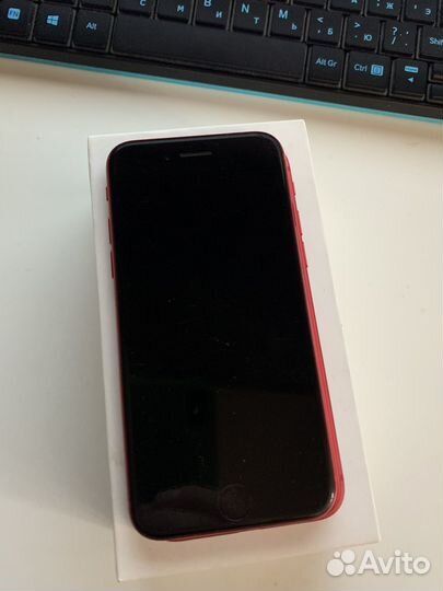 iPhone 8, 64 ГБ