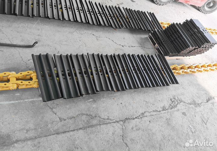 Башмак экскаватора Komatsu 3216H-600