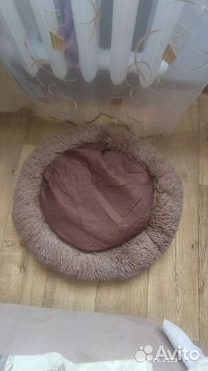 Лежанка для кошек новая