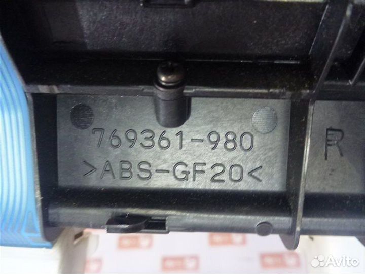 Панель приборов Toyota Prius NHW20 1nzfxe 2006