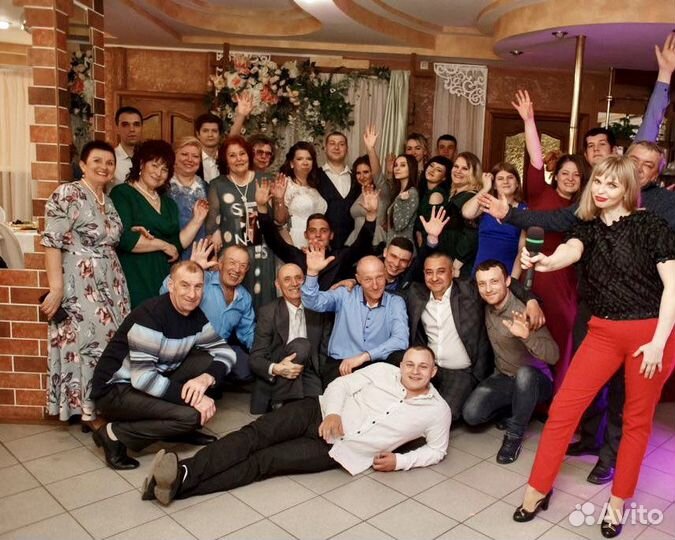 Ведущий-тамада, диджей и вокалист