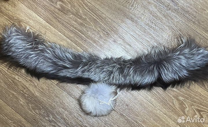 Меховой воротник чернобурка и помпон на шапку
