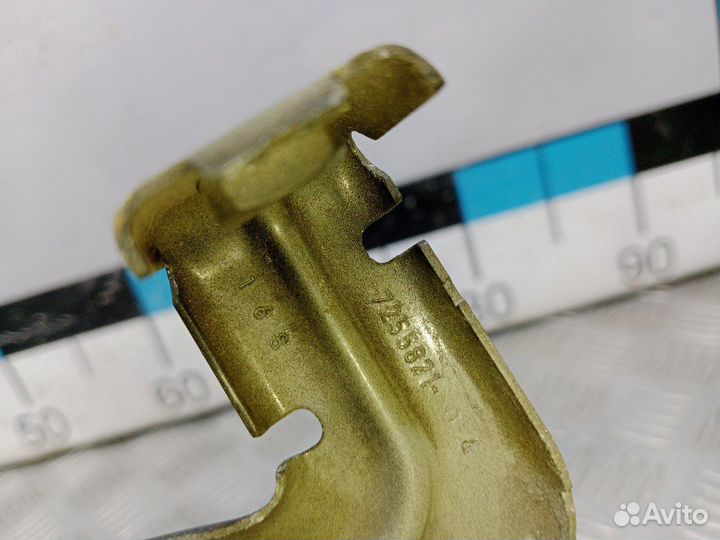 Б/У Кронштейн переднего левого крыла BMW F3#001