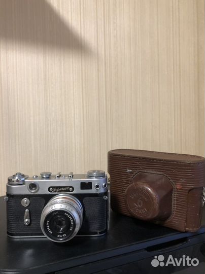 Плёночный фотоаппарат Зоркий 6