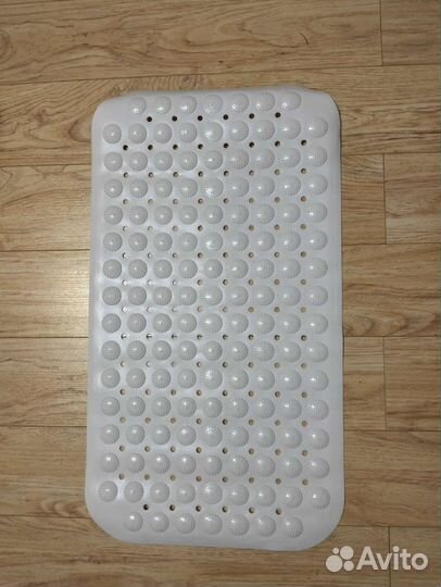 Коврик для ванной противоскользящий