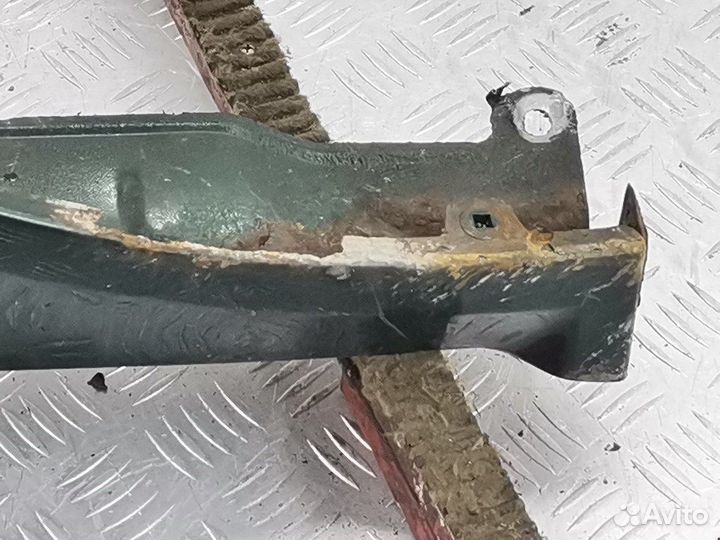 Крыло переднее правое для Volkswagen Golf 4