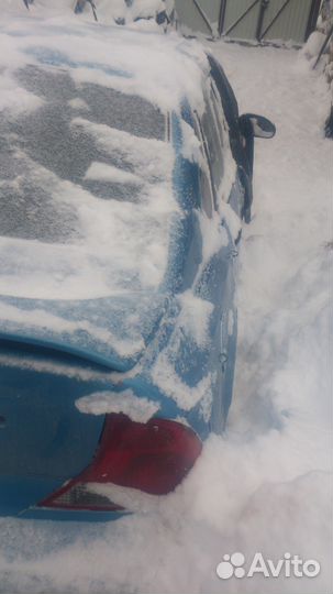 Ford Focus 2.0 AT, 2001, битый, 333 333 км