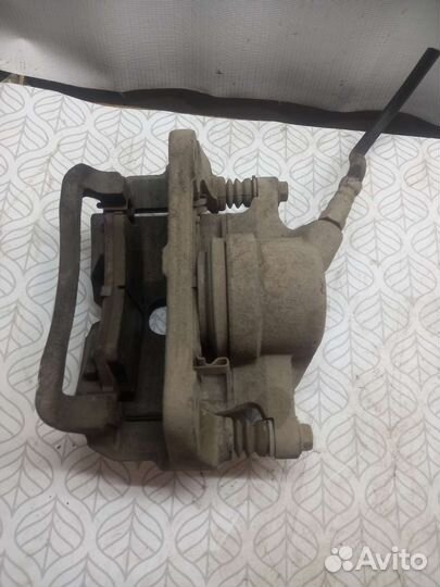 Суппорт передний левый Chery Tiggo T11